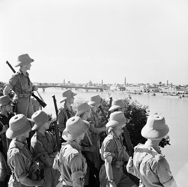 Fichier:Anglais a Bagdad (1941).jpg