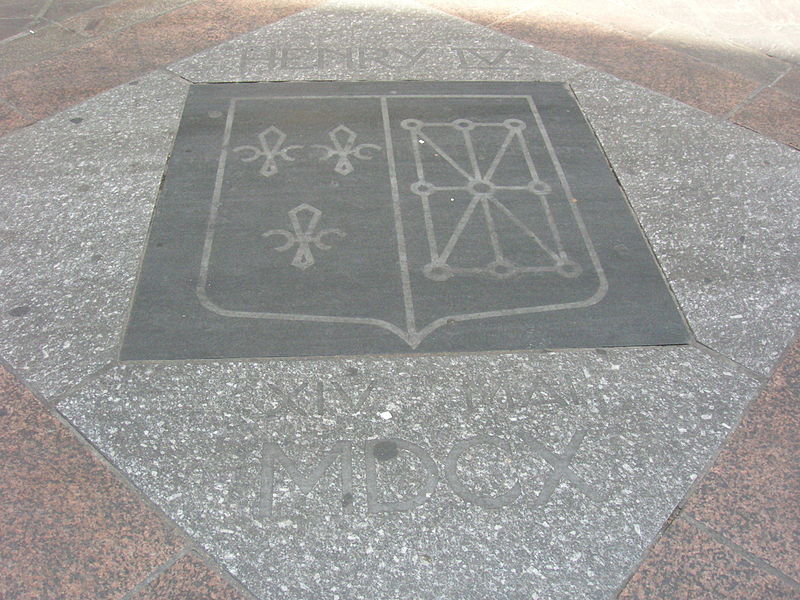 Plaque marquant le lieu où fut assassiné Henri IV, rue de la Ferronerie (75001)