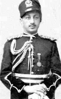 Fichier:Zaher Shah en 1933.jpg