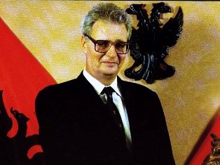 Fichier:Le Roi Leka Zogu.jpg